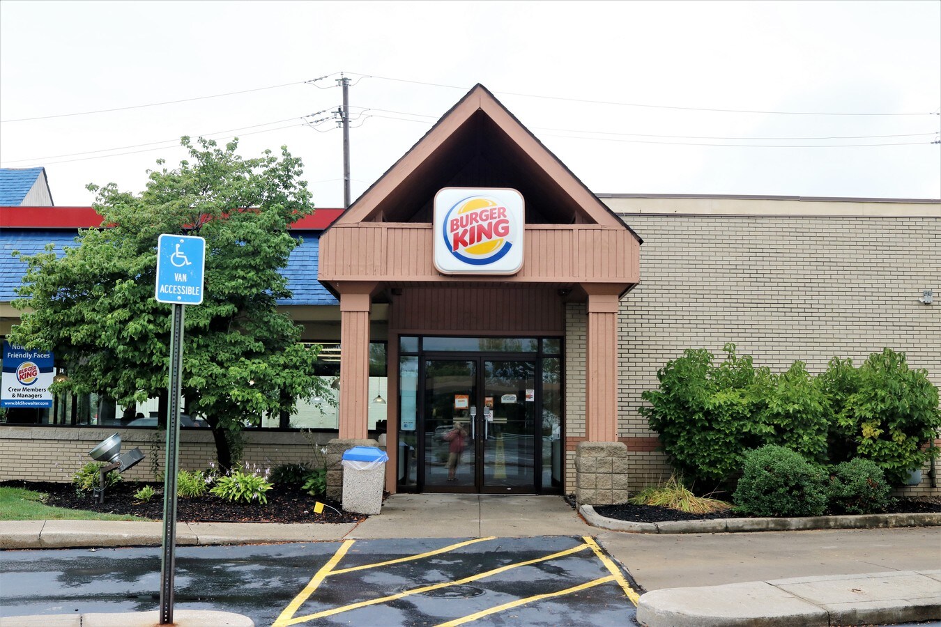 10260 Brookpark Rd, Cleveland, OH 44130