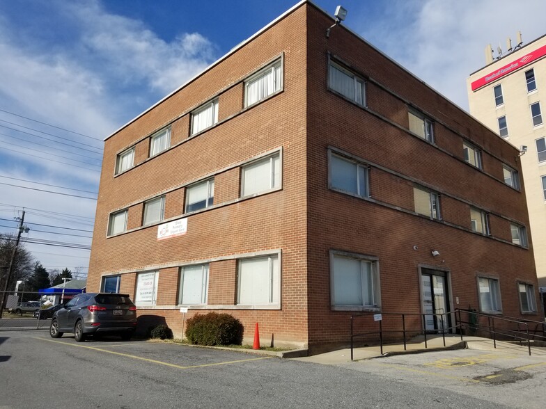 6401 New Hampshire Ave, Hyattsville, MD for lease - Building Photo - Image 3 of 3