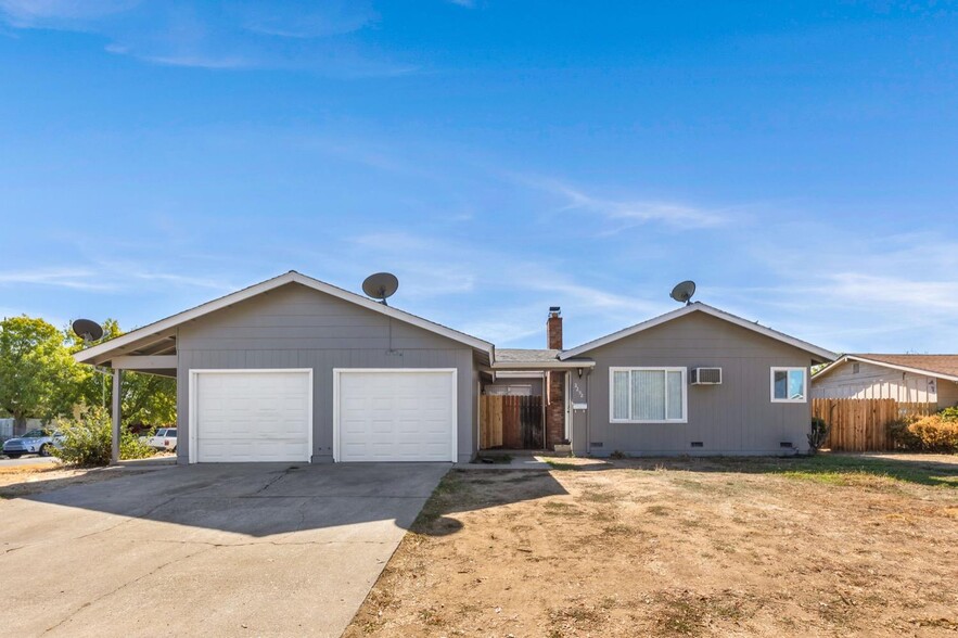 7656 23rd St, Sacramento, CA for sale - Primary Photo - Image 1 of 31