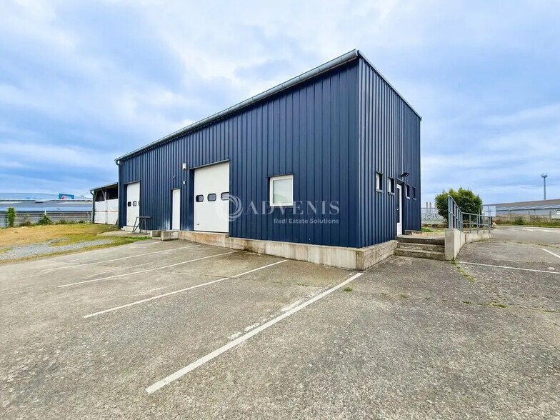Flex in Saint-Brieuc for lease - Building Photo - Image 3 of 9