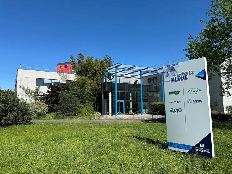 Office in Labège for lease - Building Photo - Image 1 of 13