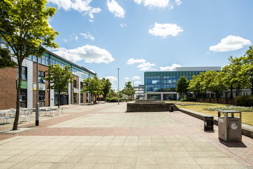 1 Centre Sq, Middlesbrough for lease - Building Photo - Image 2 of 2