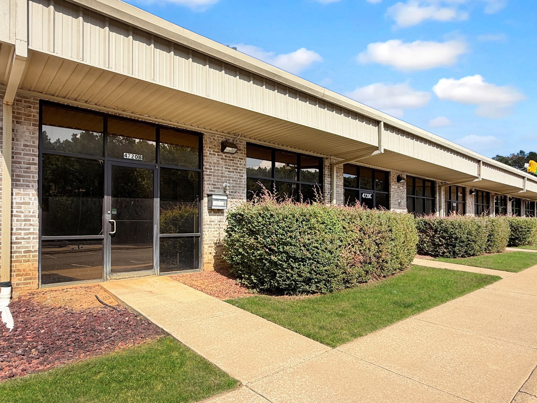4720 University Blvd E, Tuscaloosa, AL for lease Building Photo- Image 1 of 10