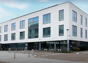 Unit 5220 Delta Way, Gloucester for lease Building Photo- Image 1 of 1