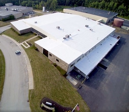 660 Main St, Sturbridge, MA for lease Interior Photo- Image 2 of 5