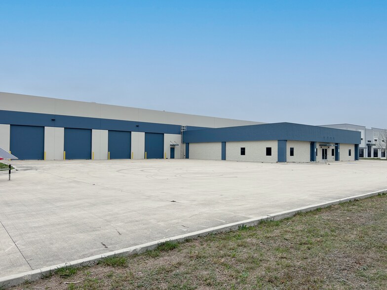 8034 NE Loop 410, San Antonio, TX for sale - Primary Photo - Image 1 of 1