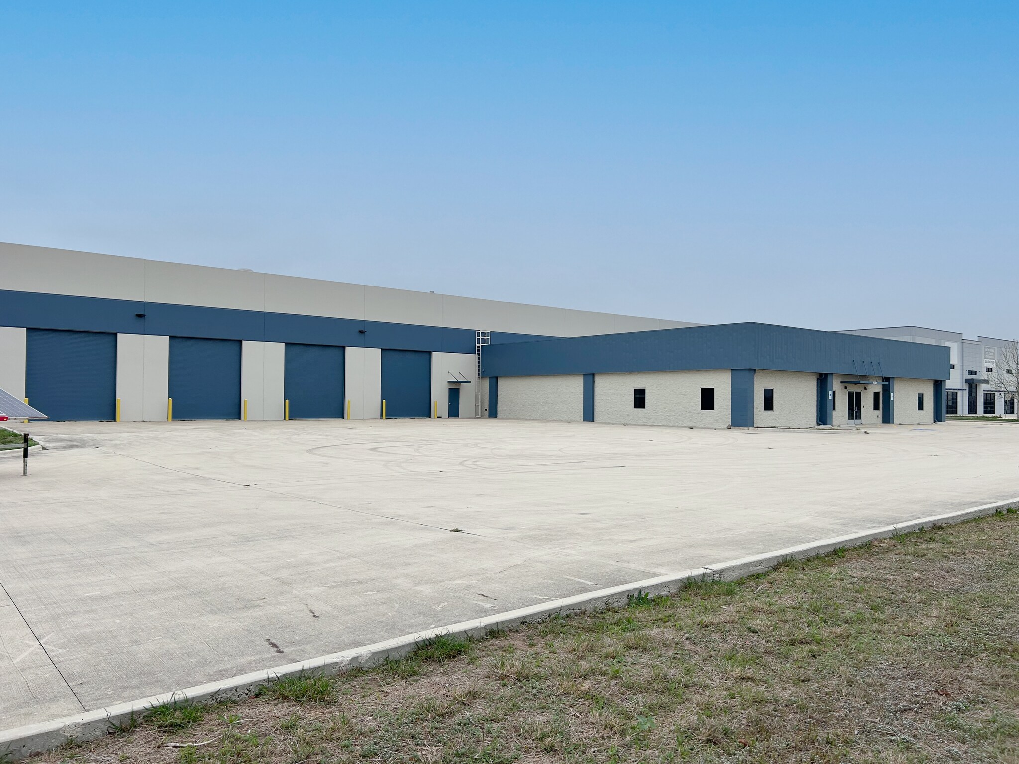 8034 NE Loop 410, San Antonio, TX for sale Primary Photo- Image 1 of 1