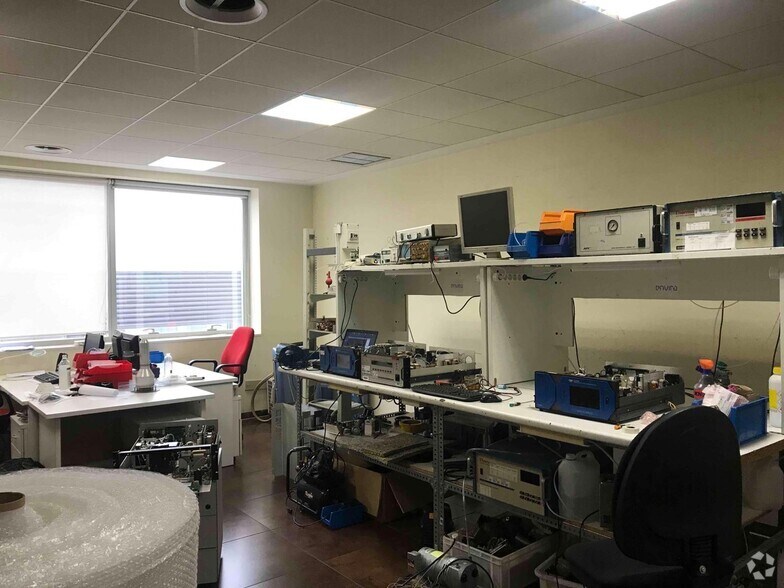 Office in Alcobendas, Madrid for sale - Interior Photo - Image 1 of 1