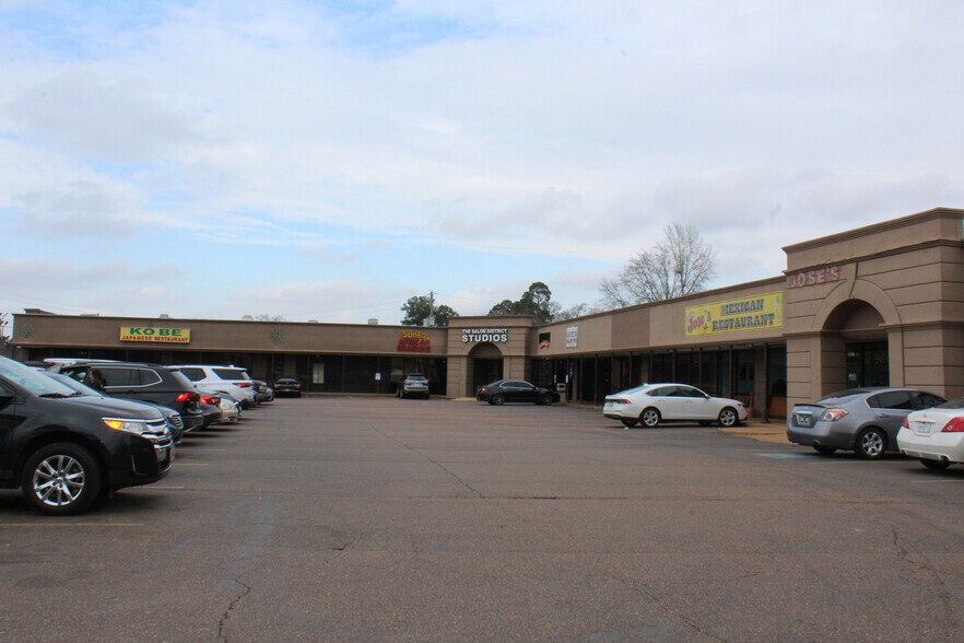 136 S Pearson Rd, Pearl, MS for lease - Building Photo - Image 1 of 1