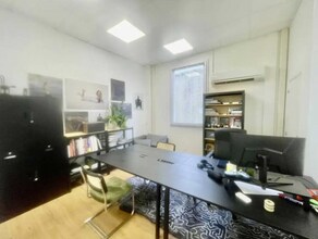 6 Rue De Valmy, Montreuil for lease Interior Photo- Image 2 of 3