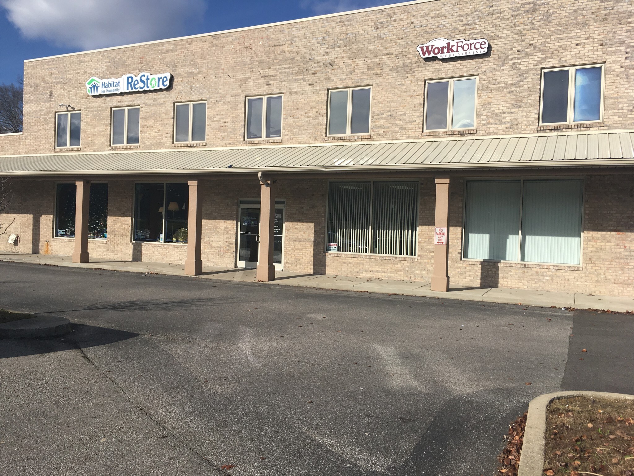 3554 Teays Valley Rd, Hurricane, WV for sale Primary Photo- Image 1 of 1