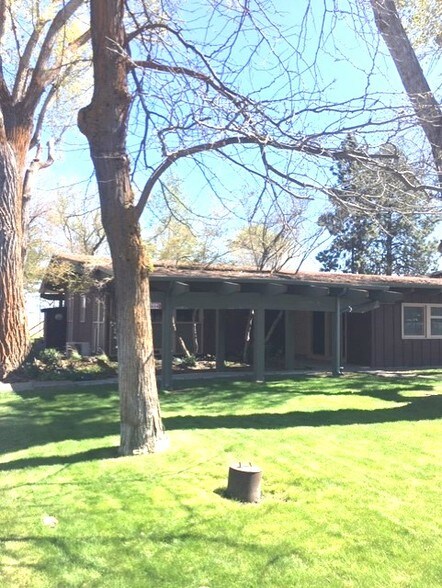 404 S 4th St, Klamath Falls, OR for sale - Primary Photo - Image 1 of 1