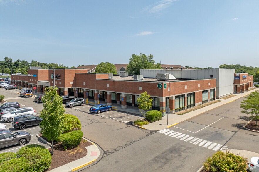 8 Devine St, North Haven, CT for sale - Primary Photo - Image 1 of 1