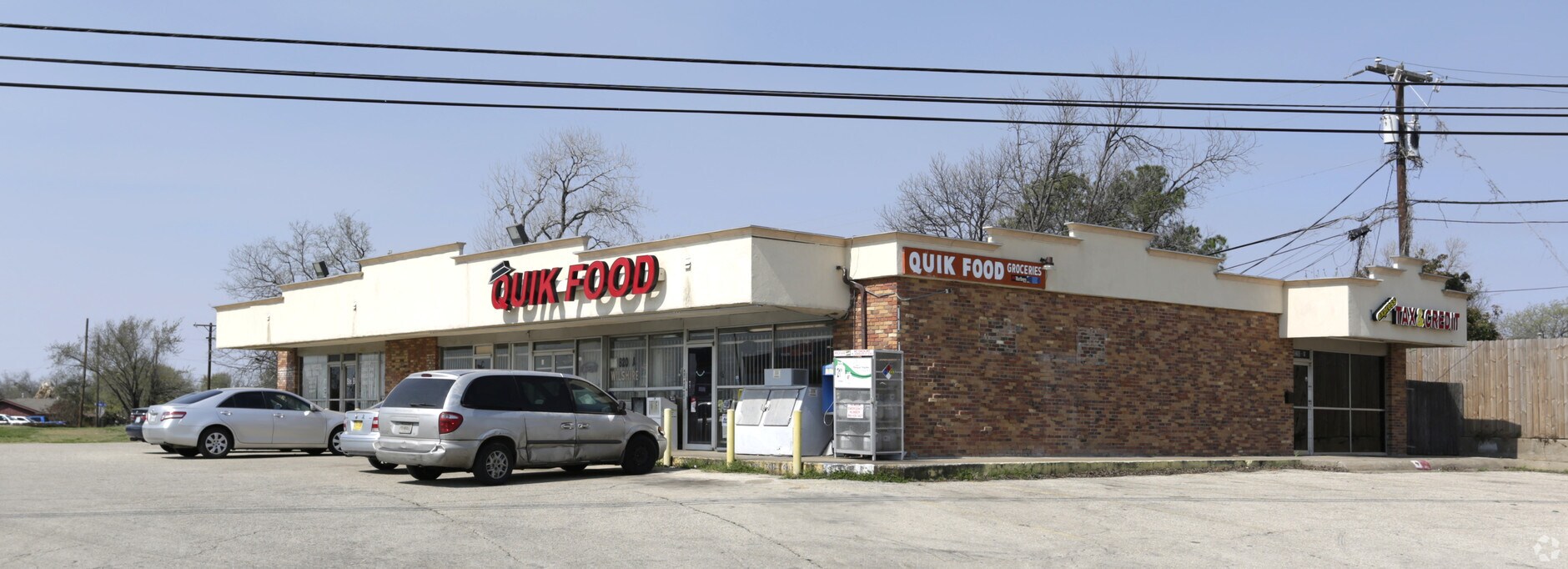 820 Wilshire Dr, Euless, TX 76040