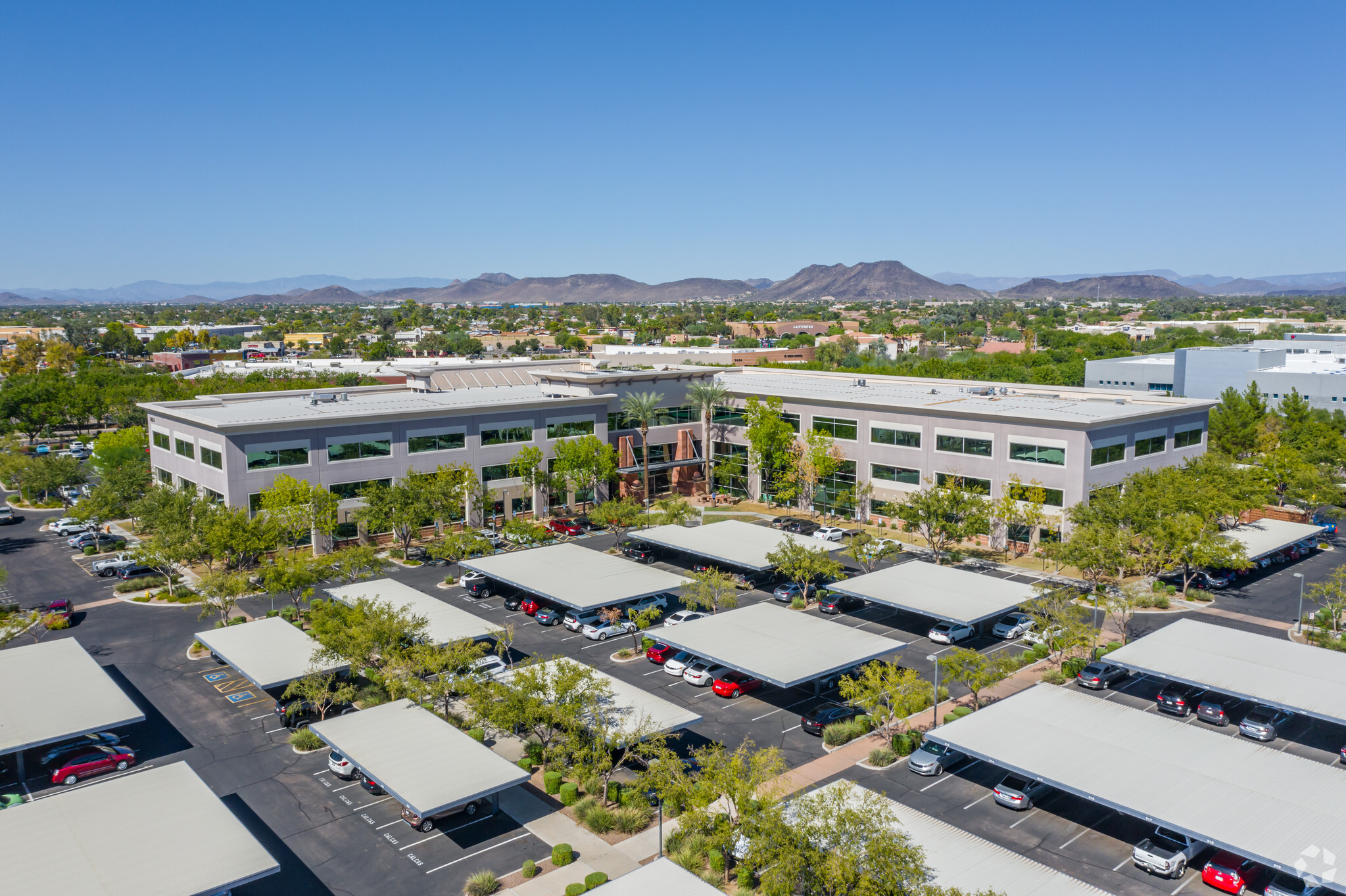 5651 W Talavi Blvd, Glendale, AZ 85306 - Talavi Corporate Center | LoopNet