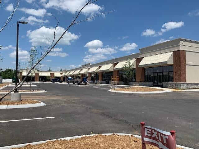 1725 Saint Andrews Dr Murfreesboro Tn 37128 St Andrews Shopping Center Loopnet Com