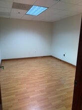 2201-2225 N Commerce Pky, Weston, FL for lease Interior Photo- Image 2 of 8