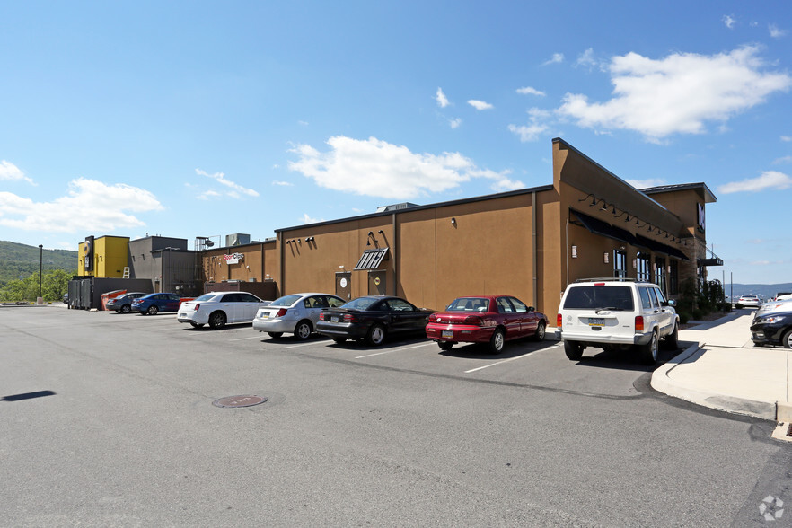 101-119 Bear Creek Blvd, Wilkes Barre, PA for lease - Building Photo - Image 3 of 13