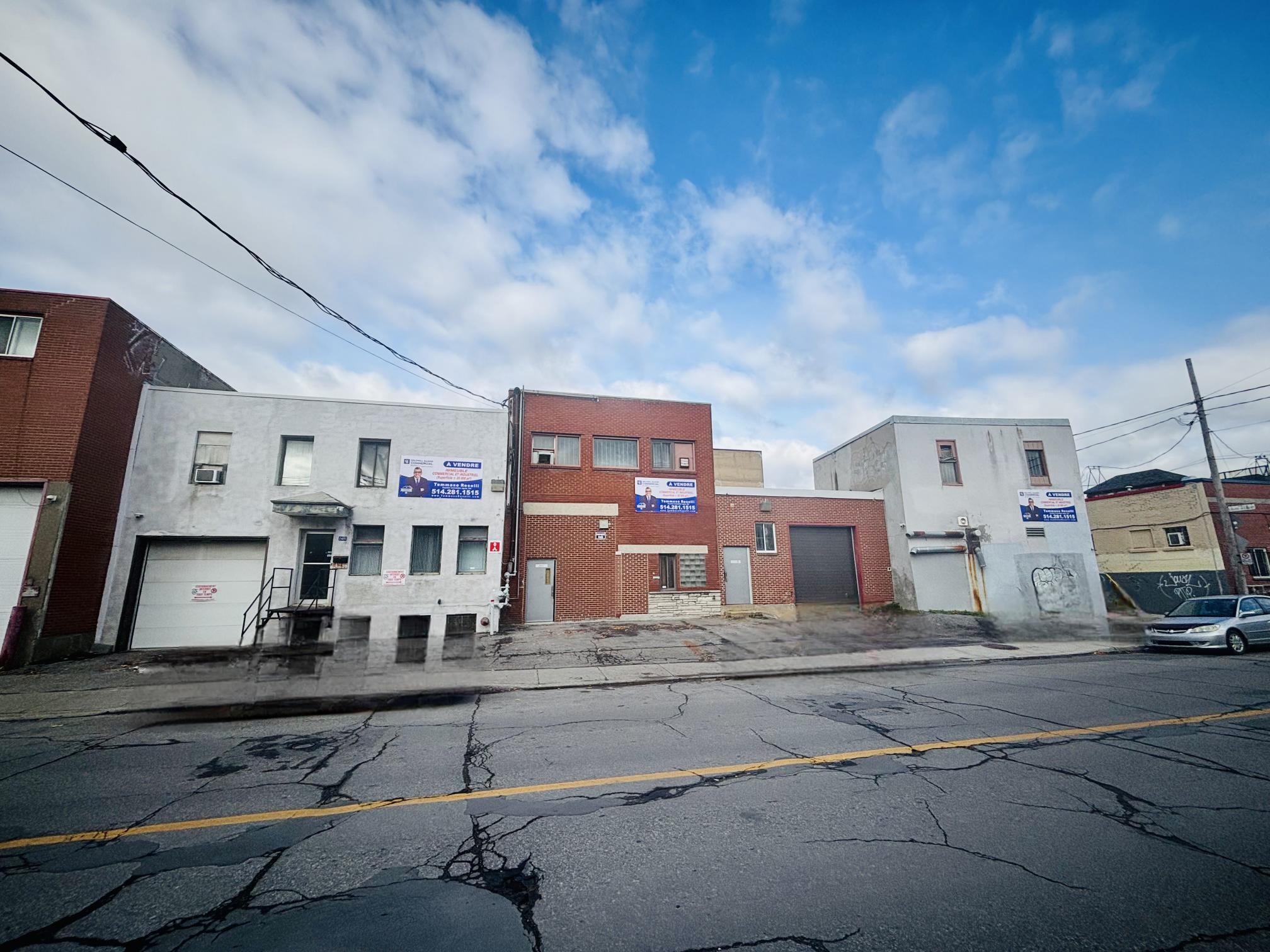 2425 Rue Holt, Montréal, QC for sale Building Photo- Image 1 of 1