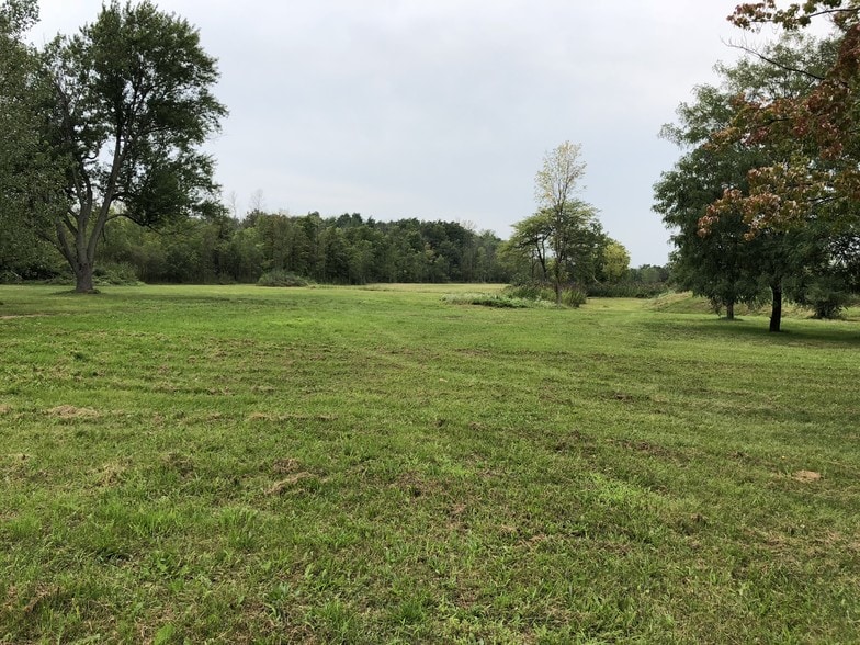 1635 Manitou Rd, Rochester, NY for sale - Primary Photo - Image 1 of 1