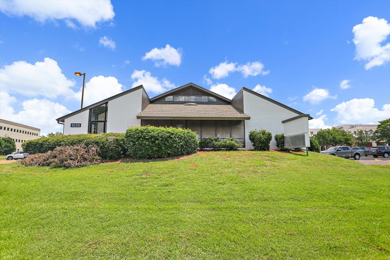 1038 River Oaks Dr, Flowood, MS for lease Building Photo- Image 1 of 6