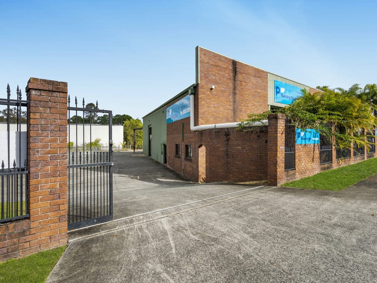91-93 Nujooloo Rd, Slacks Creek for lease Primary Photo- Image 1 of 7