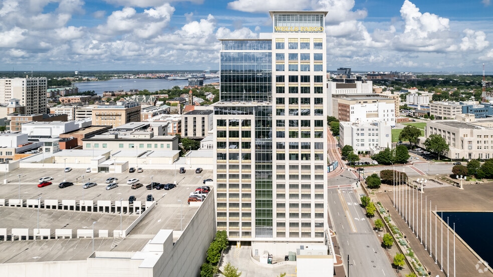 420 Monticello Ave, Norfolk, VA for lease - Building Photo - Image 3 of 9