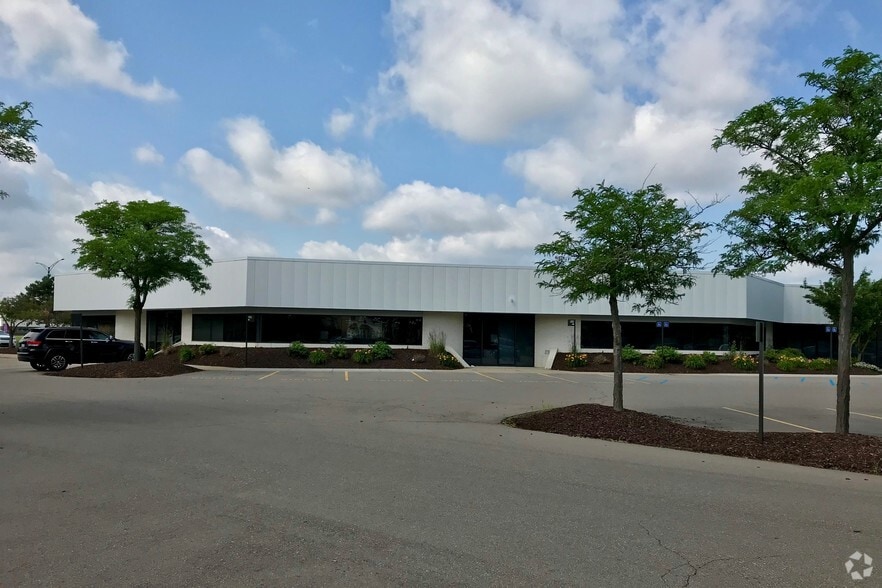 Oakland Office Commons portfolio of 2 properties for sale on LoopNet.com - Building Photo - Image 3 of 6