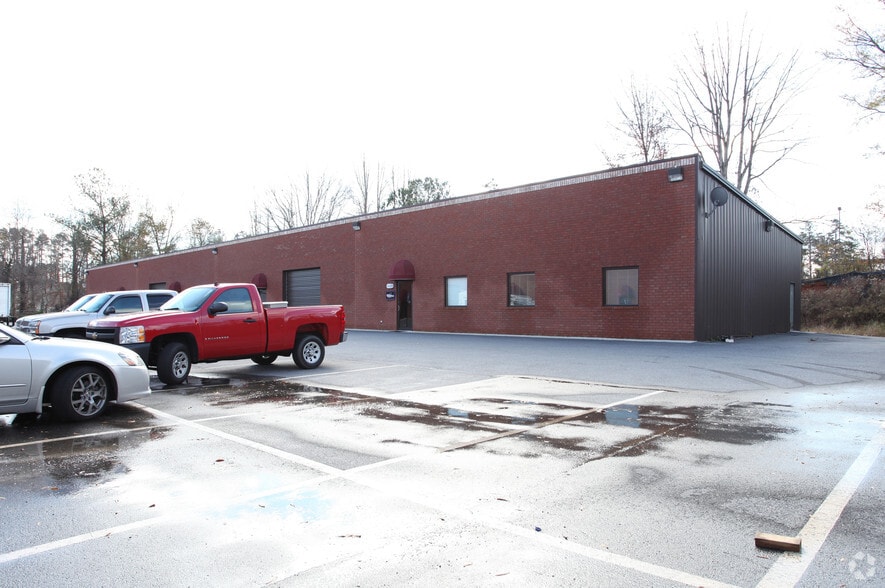 2784 Sugarloaf Pky, Lawrenceville, GA for lease - Building Photo - Image 2 of 2