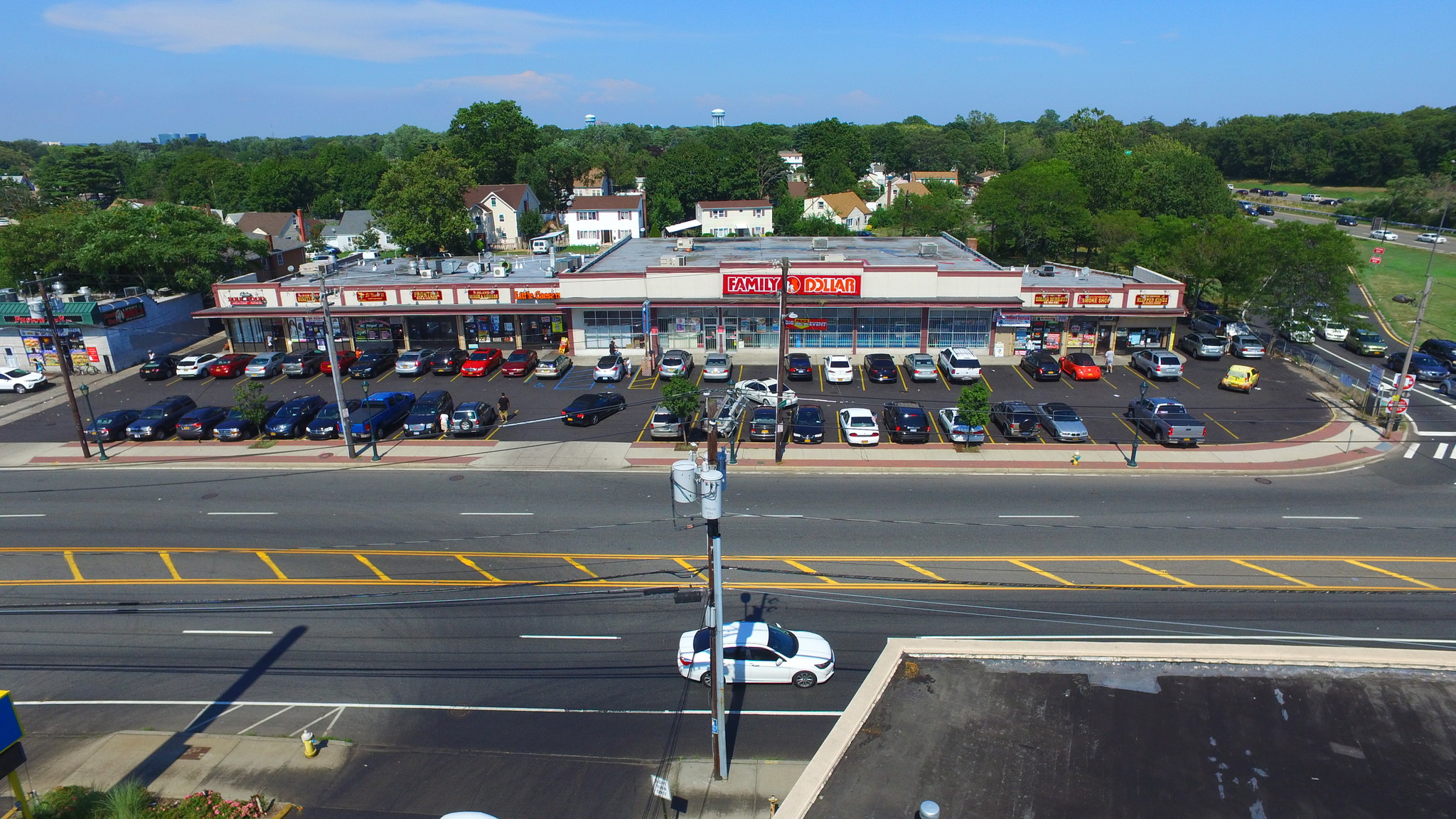 957-979 Nassau Rd, Uniondale, NY for lease Building Photo- Image 1 of 7