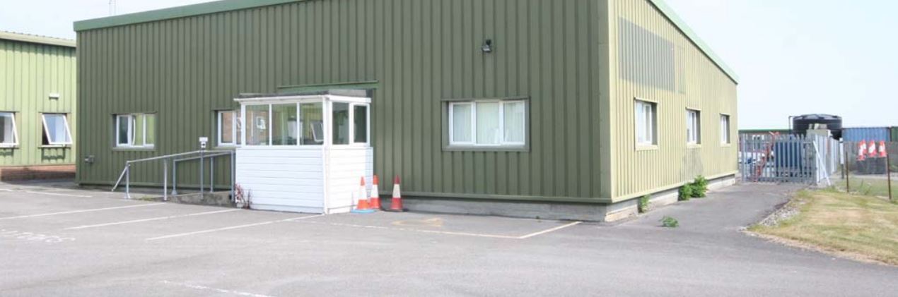 Thruxton, Thruxton for sale Primary Photo- Image 1 of 1