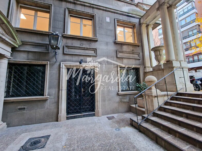 Multifamily in Madrid, Madrid for sale - Building Photo - Image 2 of 17