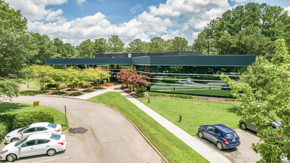 5041 Corporate Woods Dr, Virginia Beach, VA for lease - Building Photo - Image 1 of 19