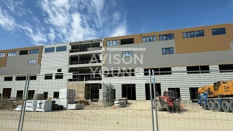 Location Local d'activités 1 113 m² - Photo 1