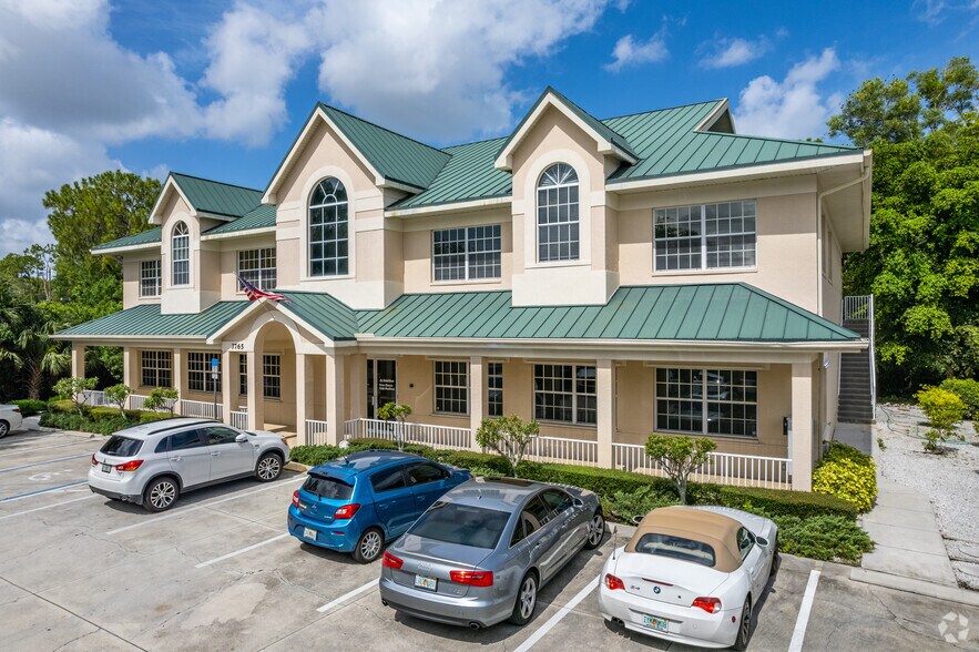 3765-3771 Airport Pulling Rd N, Naples, FL for lease - Building Photo - Image 1 of 10