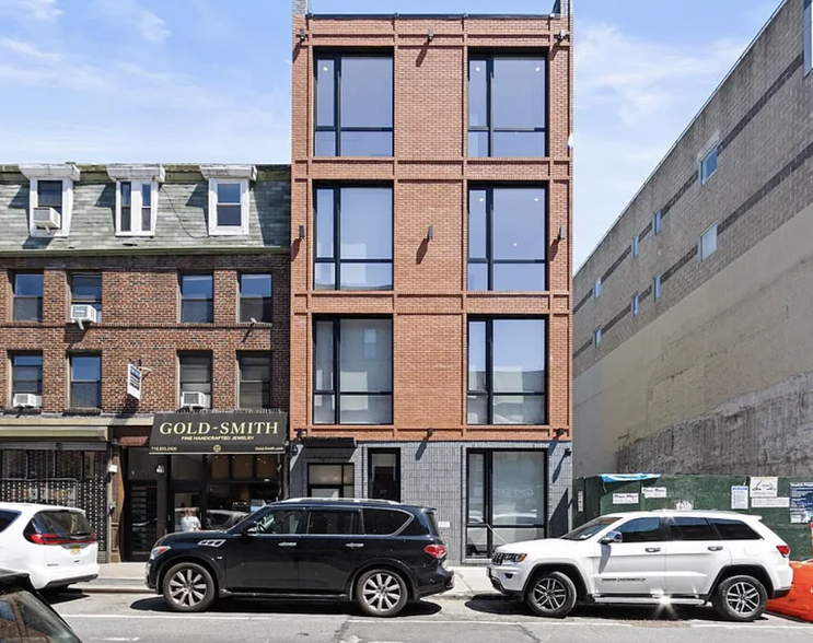 155 Smith St, Brooklyn, NY for lease - Building Photo - Image 1 of 5