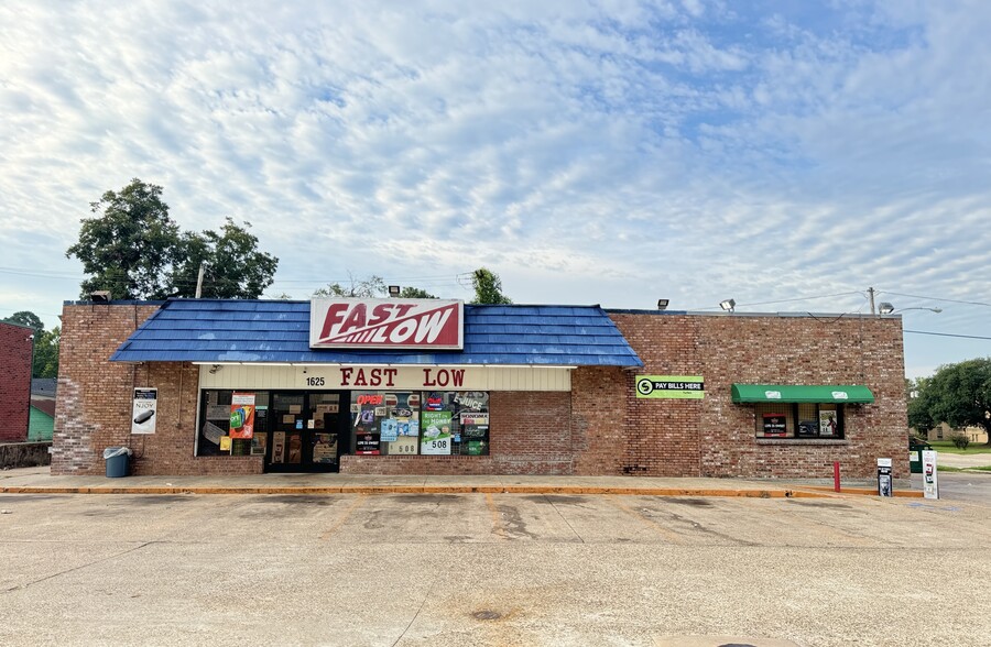 1613 W 7th St, Texarkana, TX for sale - Primary Photo - Image 1 of 14