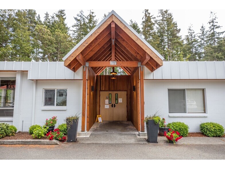 87326 McTimmons Ln, Bandon, OR for sale - Building Photo - Image 1 of 1