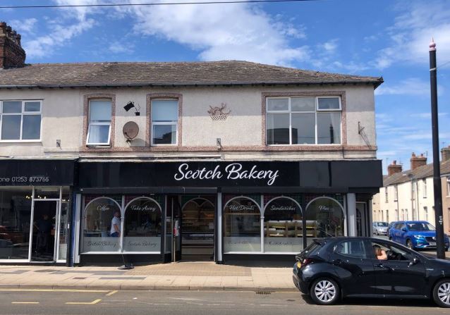 182 lord st fleetwood shop for sale 1 982 sq ft 245 000