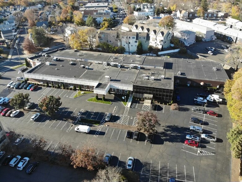 112 Main St, Norwalk, CT for lease - Building Photo - Image 2 of 8