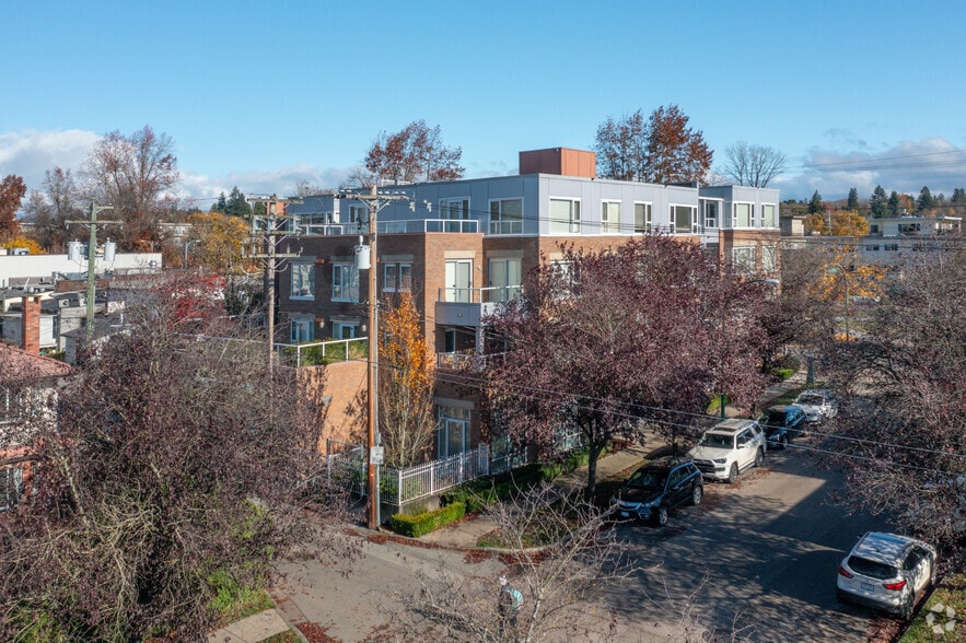 6075-6099 West Blvd, Vancouver, BC for lease - Primary Photo - Image 1 of 4