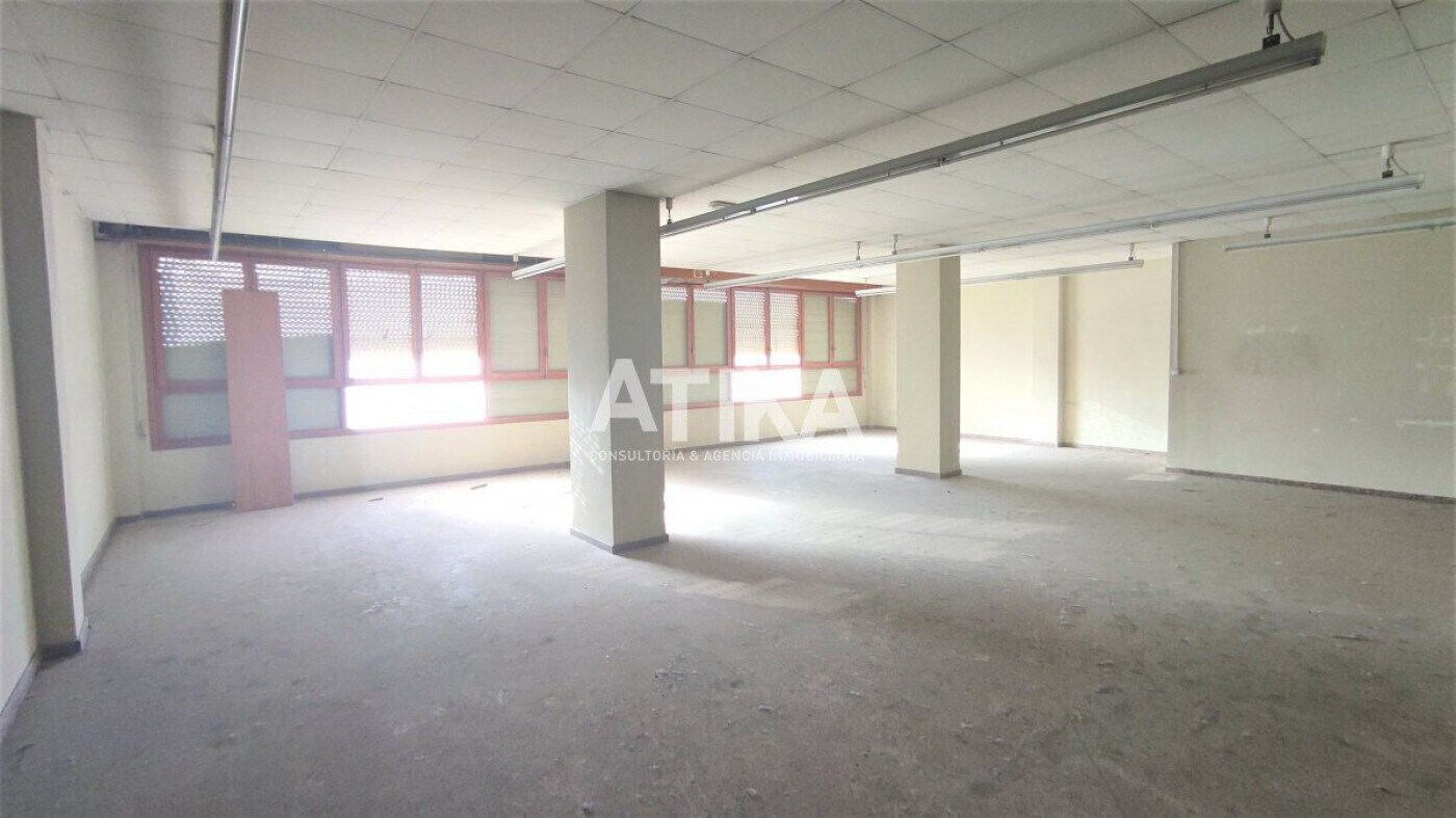 Retail in Ontinyent for lease Building Photo- Image 1 of 6