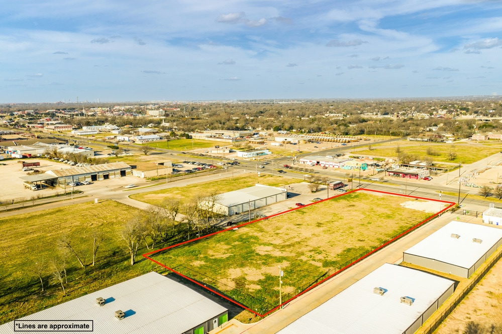 1700 La Salle Ave, Waco, TX 76706