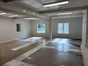 1264 Ribaut Rd, Beaufort, SC for lease Interior Photo- Image 2 of 9