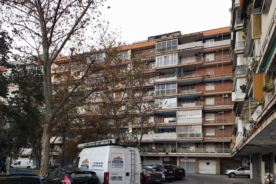 Multifamily in Móstoles, Madrid for sale - Primary Photo - Image 1 of 1