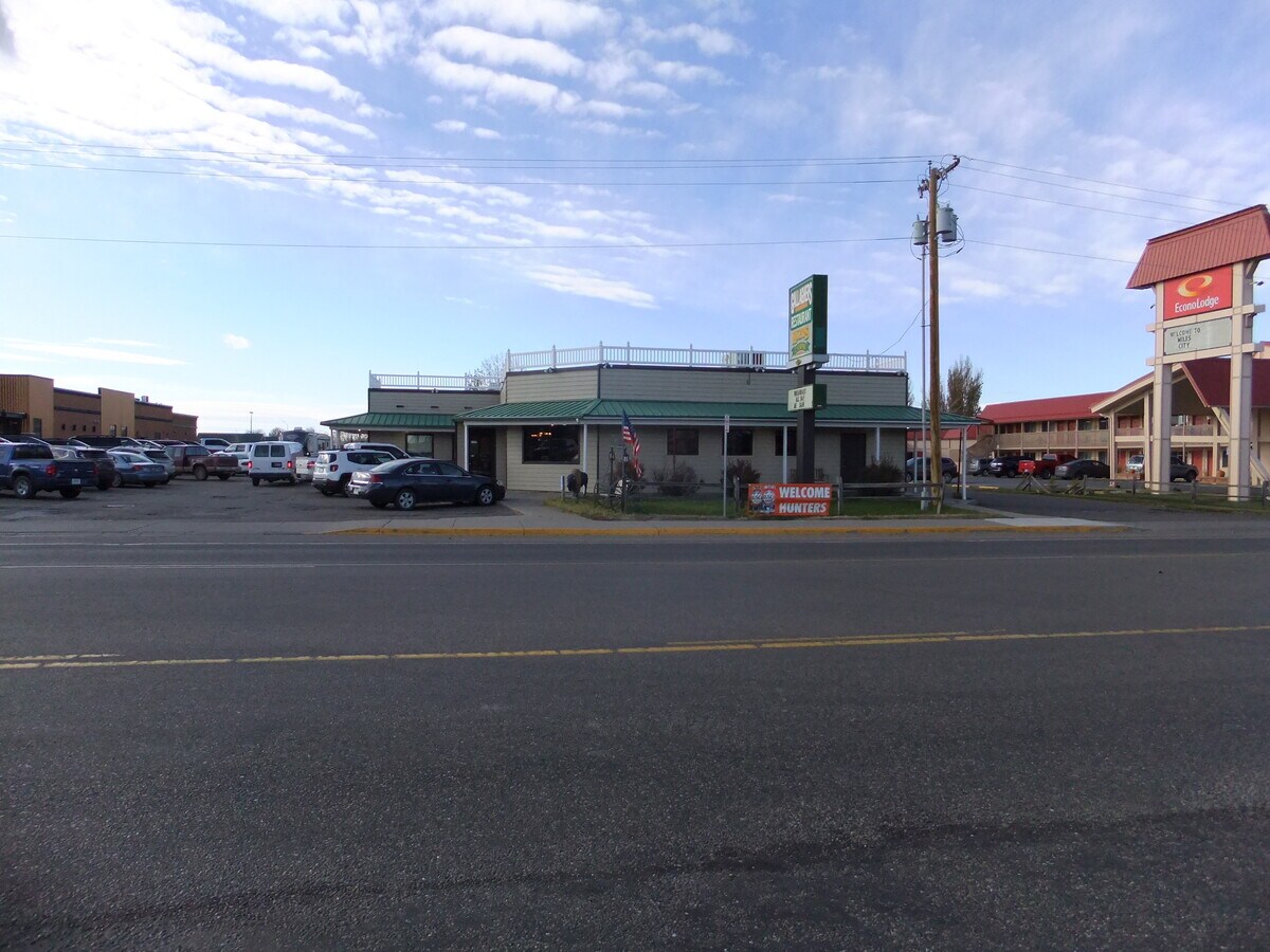 1215 S Haynes Ave, Miles City, MT 59301