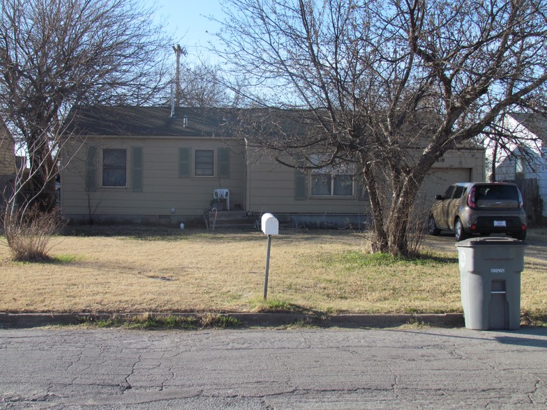 1810 NW Lawton Ave, Lawton, OK for sale - Building Photo - Image 1 of 1