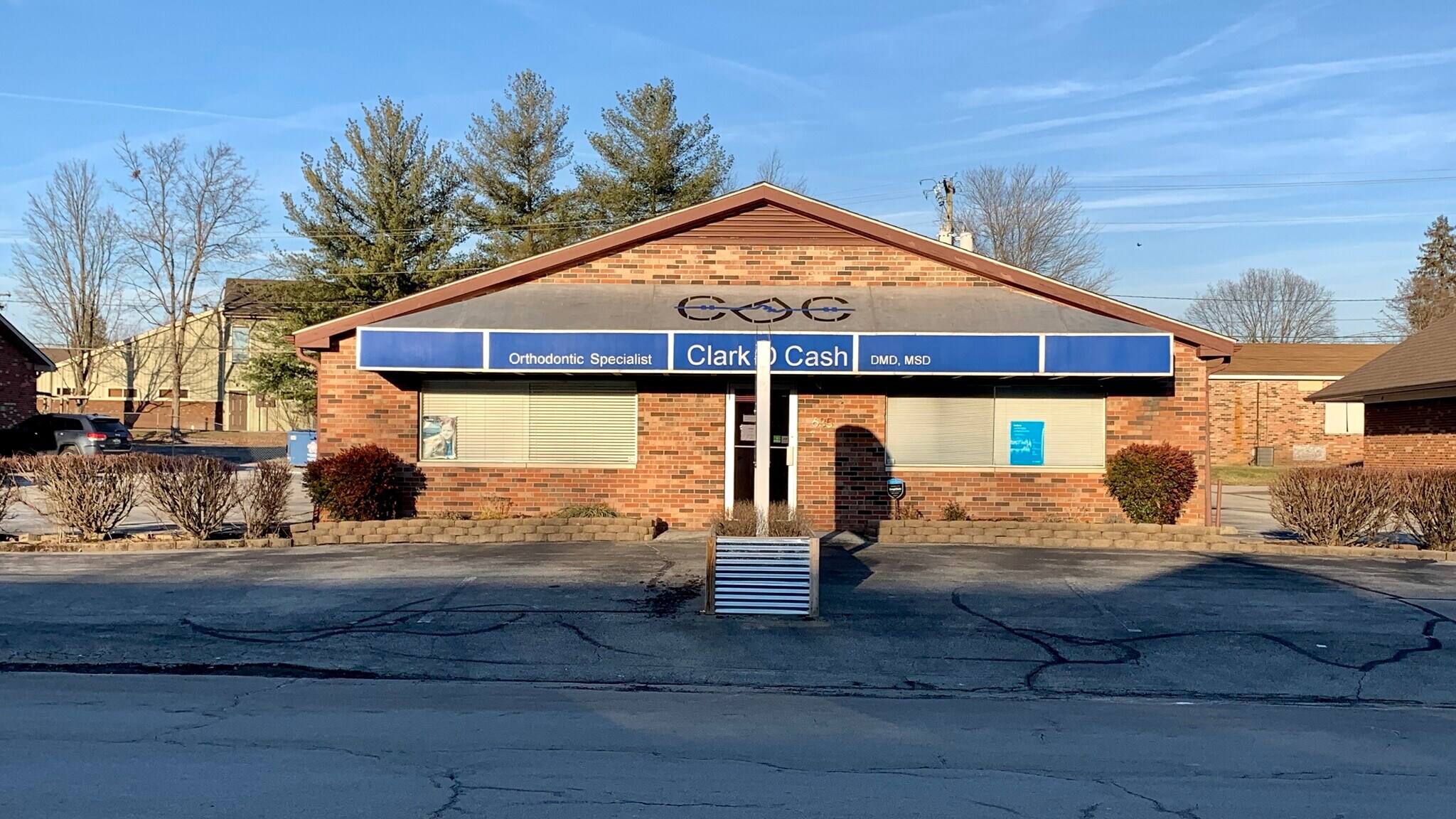 635 Comanche Trl, Frankfort, KY for sale Primary Photo- Image 1 of 1