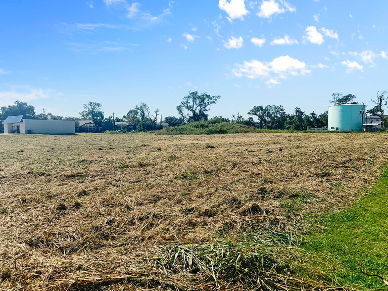 Creekwood Landing, Richwood, TX for sale - Building Photo - Image 3 of 10