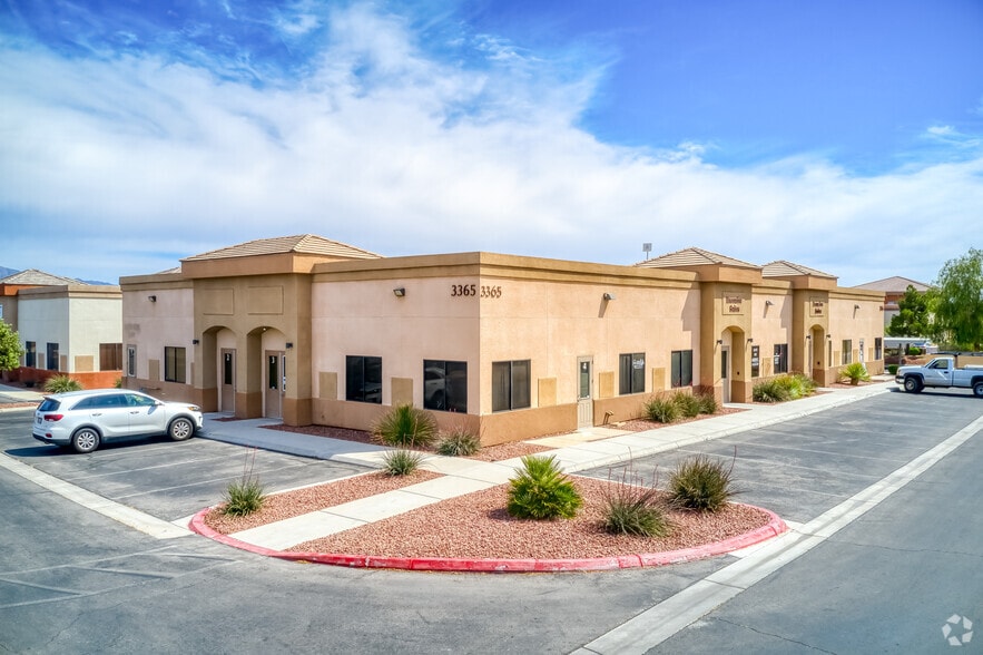 3365 W Craig Rd, Las Vegas, NV for lease - Building Photo - Image 3 of 9